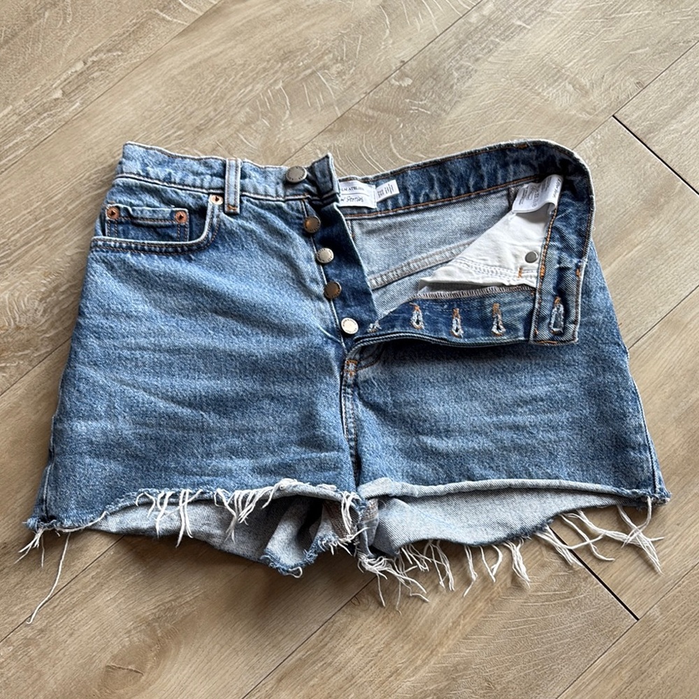 Stockholm Atelier & Other Stories Denim Shorts Women Size 25 (fits like 28)